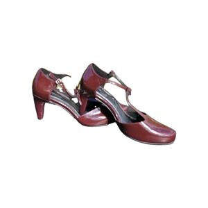 Easy‎ Spirit Anti-Gravity Close Toe Heel Shoes  Size  8.5